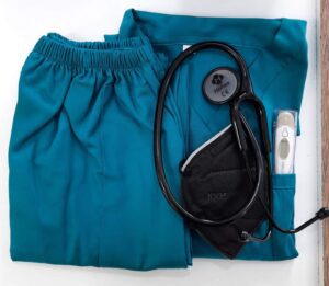 MEGA PROMO : 2 TENUES DE BLOC -  لباسان طبيان بسعر مخفض